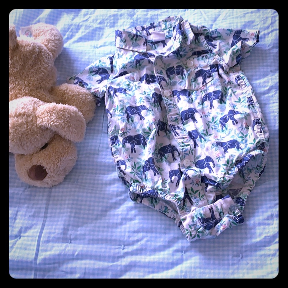 Baby Gap Elephant Print Button up Onesie